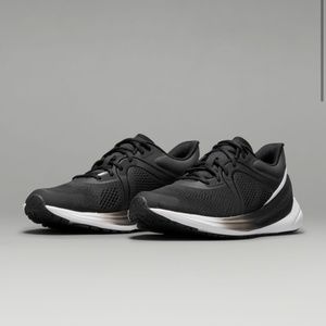 Lululemon blissfeel women’s running shoe